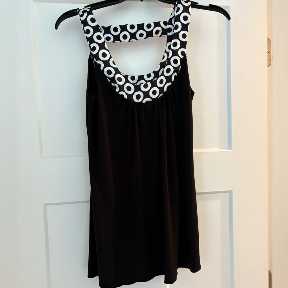 Byer California Black and White Sleeveless Top